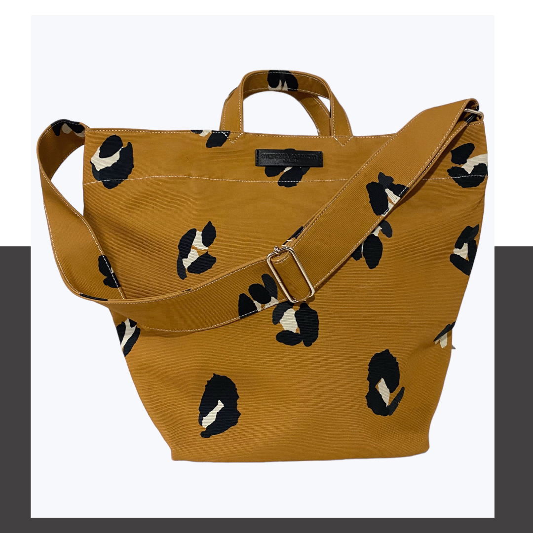 Paris Bag: Caramel Triple Leo