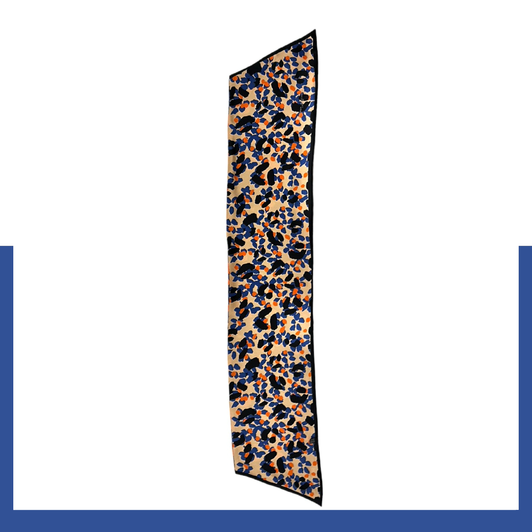 Lavalliere scarf:  Flopard violet black and cream